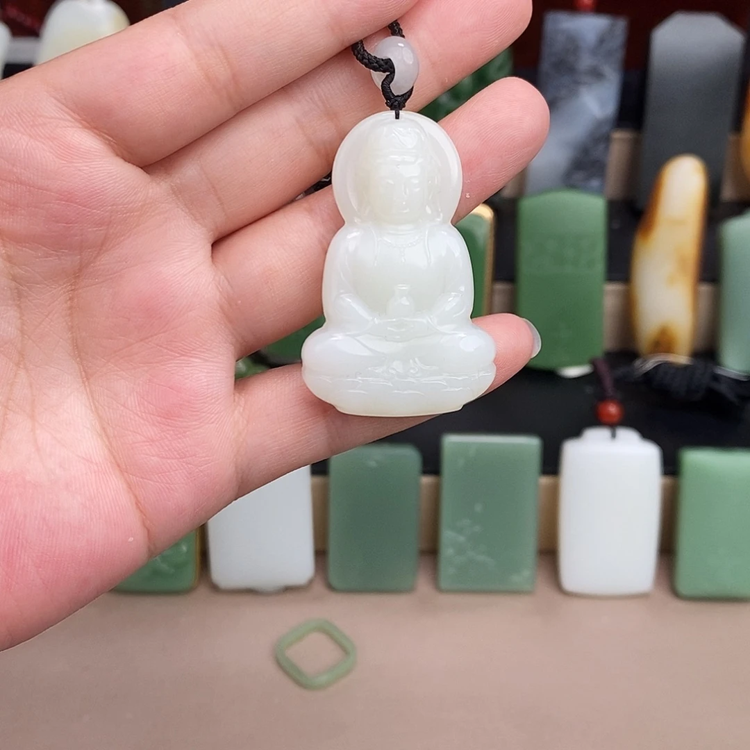 和田玉未镶嵌挂件