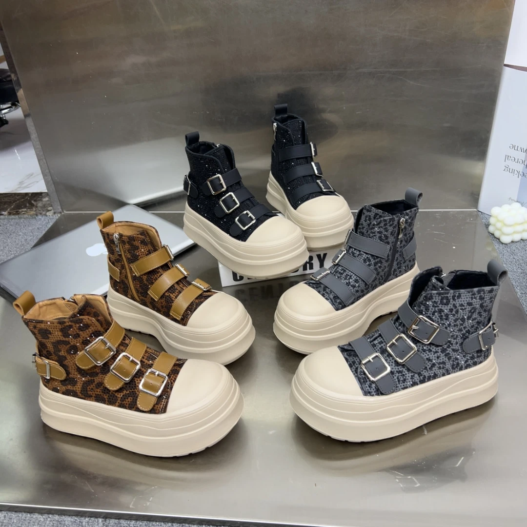 G651-621新款欧货闪钻超轻厚底潮靴时尚百搭休闲短靴