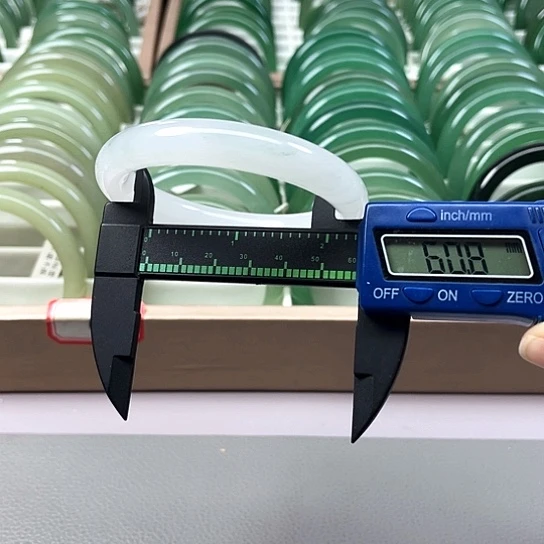 未镶嵌手镯东陵石