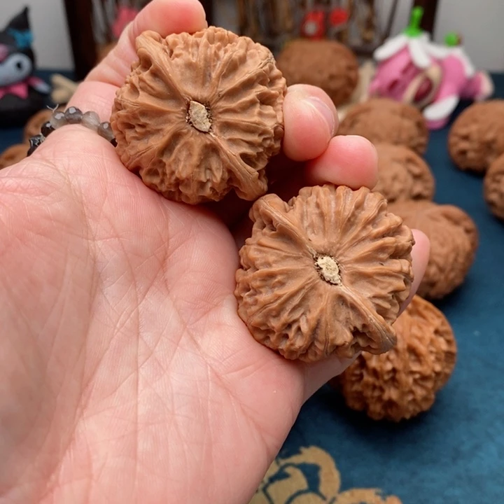 文玩核桃把件宫灯40