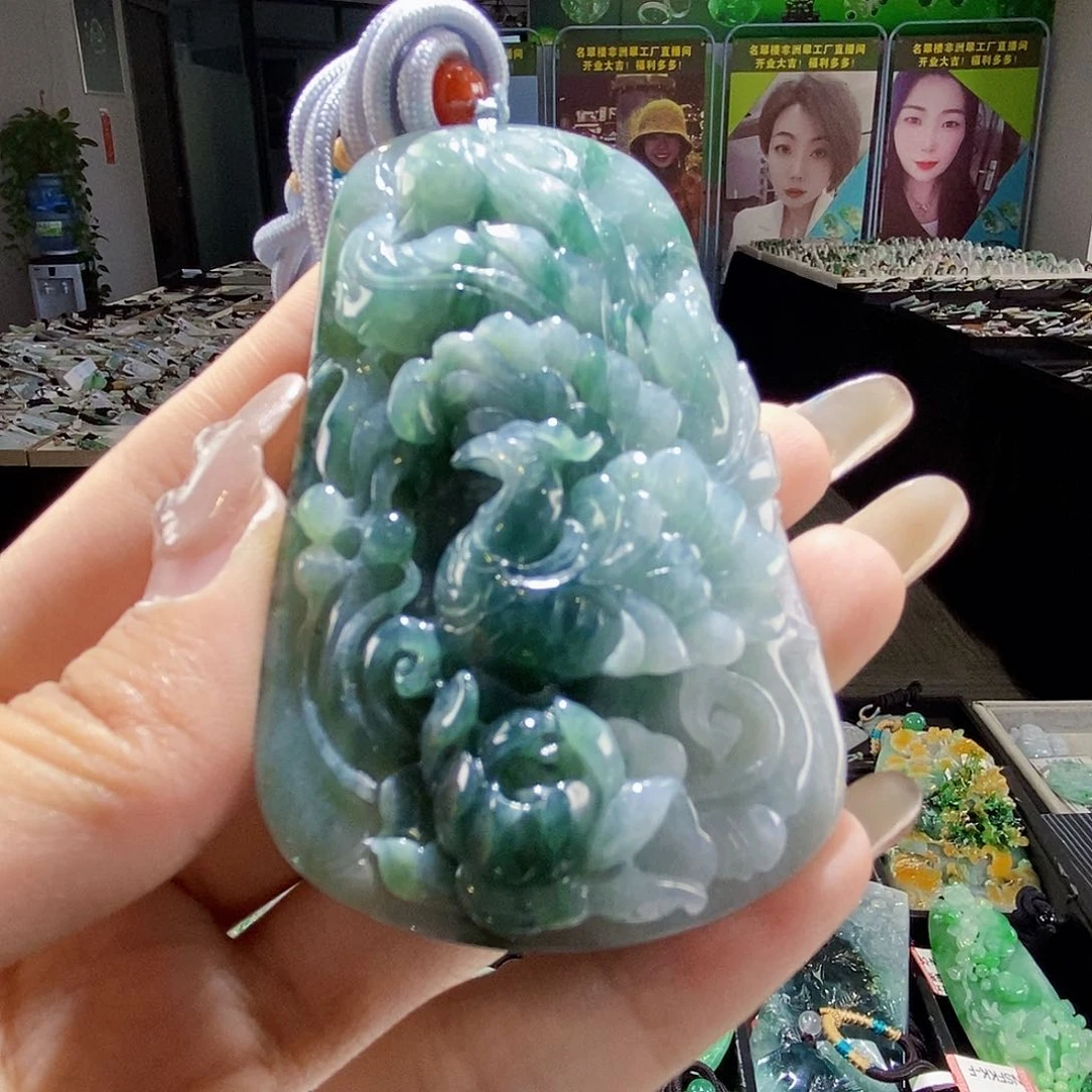 颈饰未镶嵌翡翠翡翠