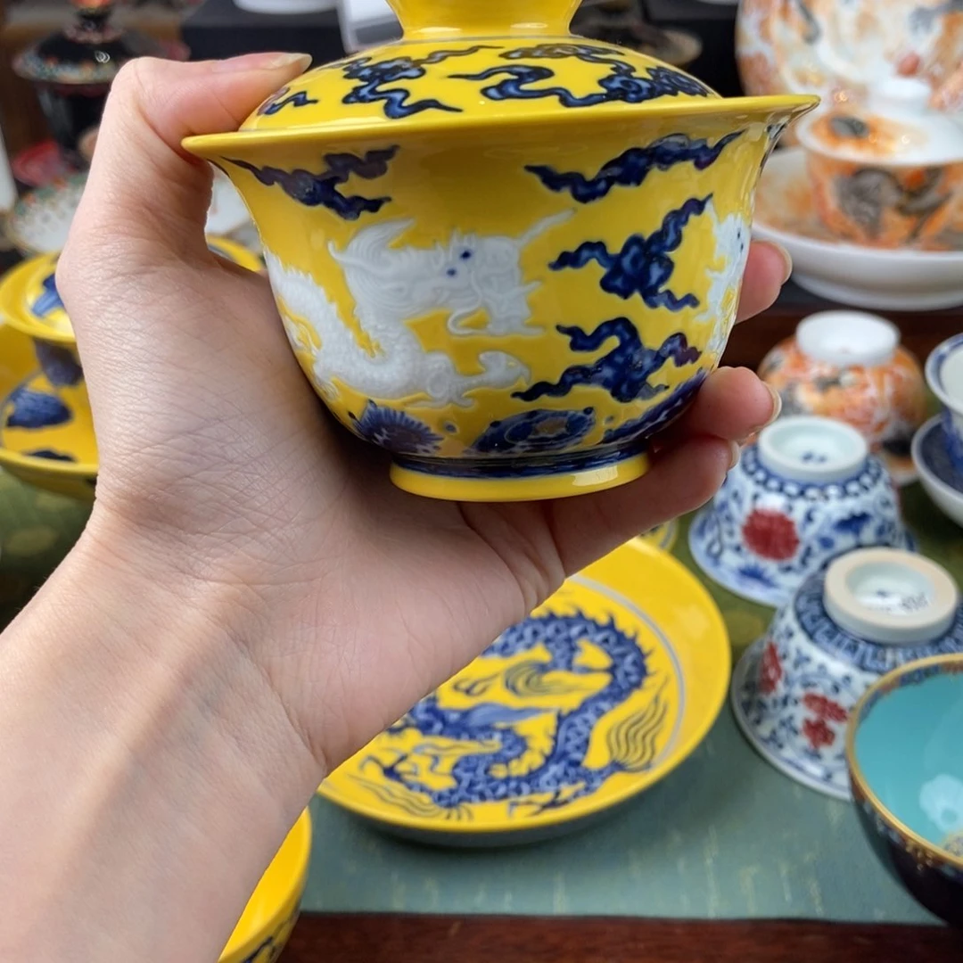 H陶瓷的设计师是一个人