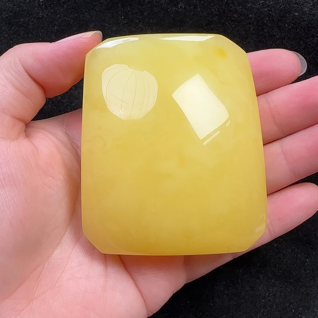 蜜蜡未镶嵌珠宝奇石