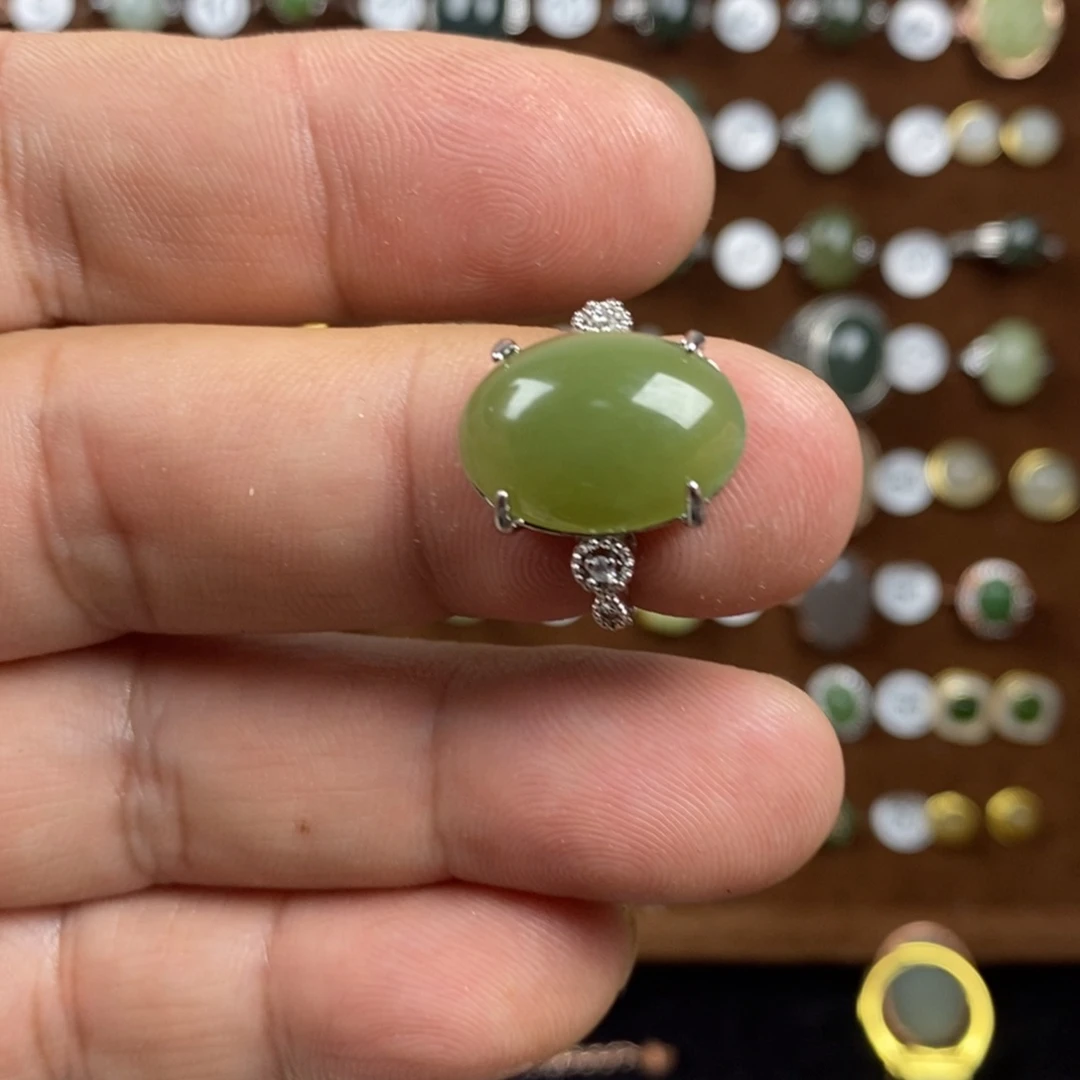 和田玉（青白玉）戒指合金