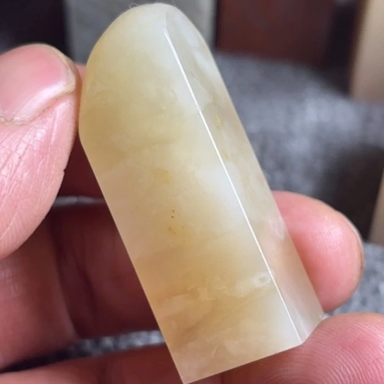 老挝石老挝晶莹剔透