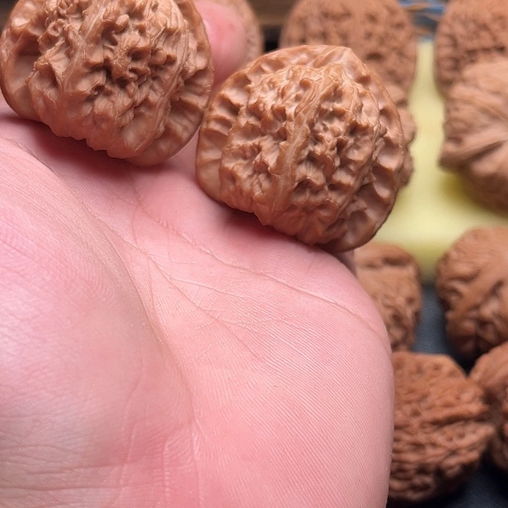 吊坠文玩核桃文玩核桃/3角白42全品