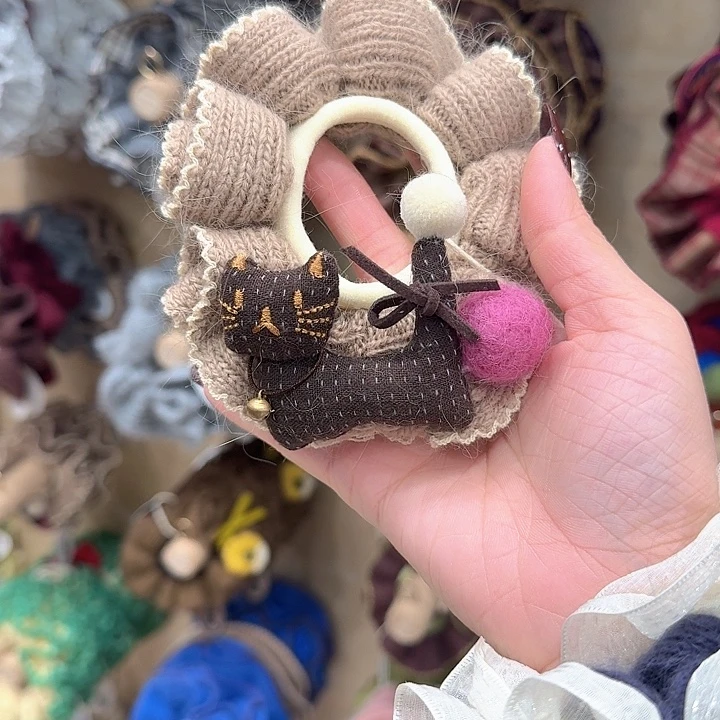 卡其色小猫发圈款式