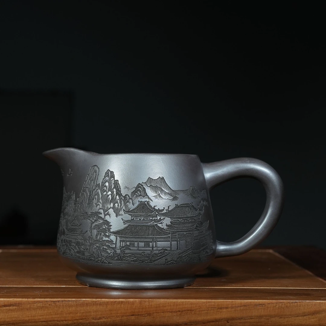 宜兴原矿石黄料书法刻绘山水紫砂手工公道杯分茶器容量320CC