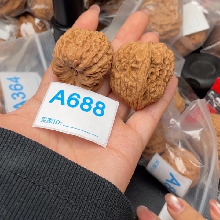 文玩核桃吊坠核桃