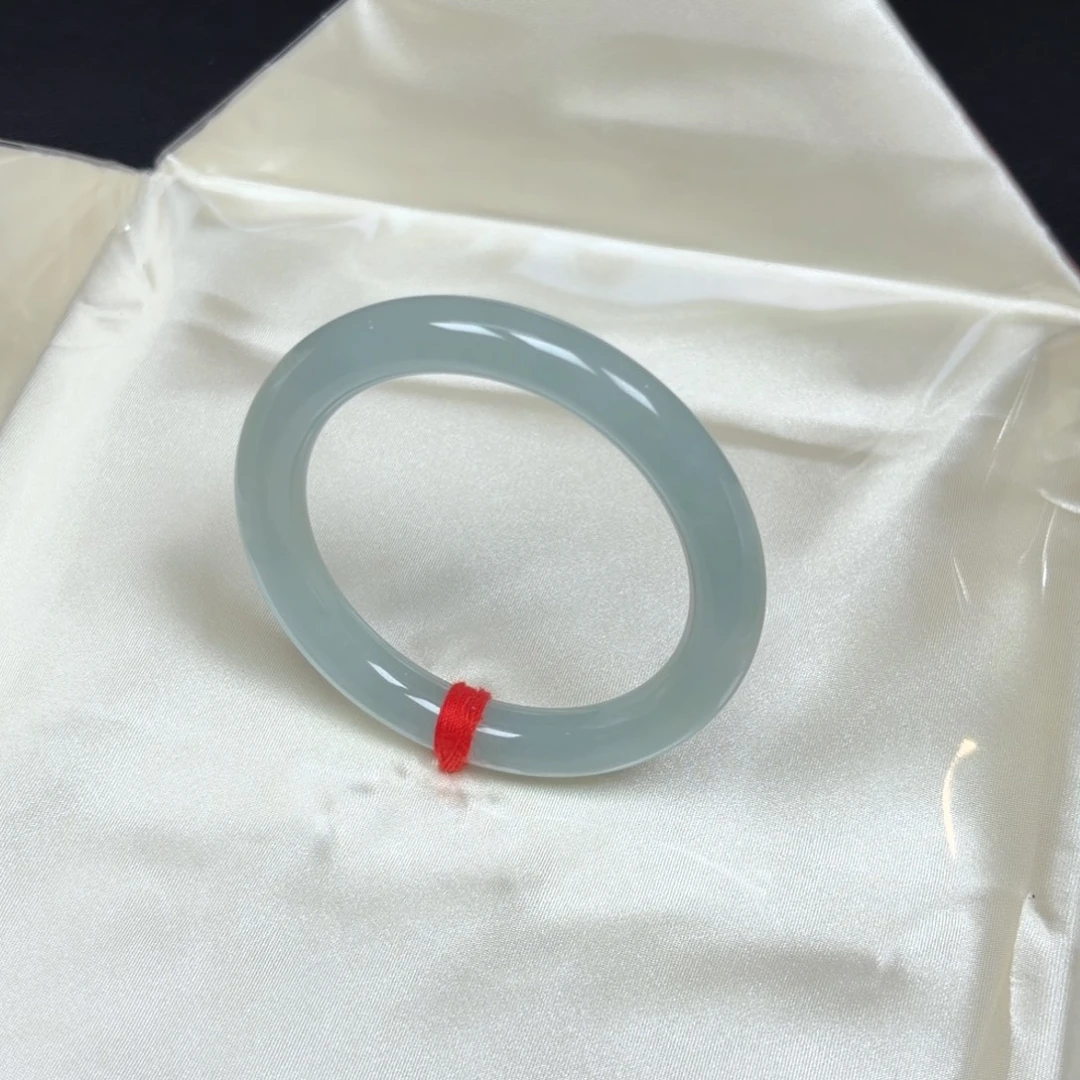 翡翠未镶嵌手镯冰晴翡翠手镯