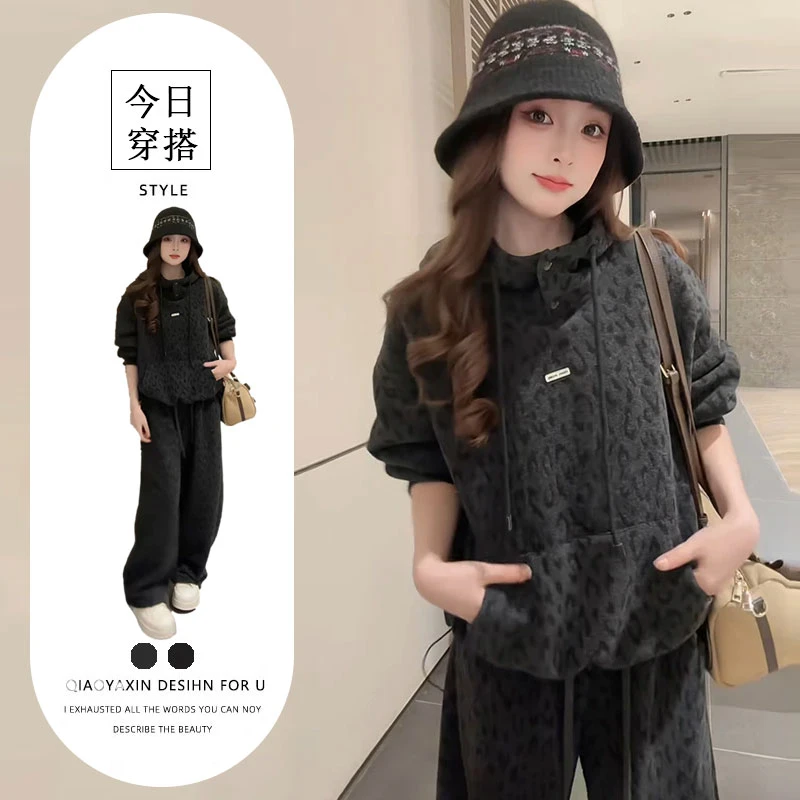 微胖减龄套装女秋冬新款设计感豹纹印花长袖上衣宽松休闲裤两件套