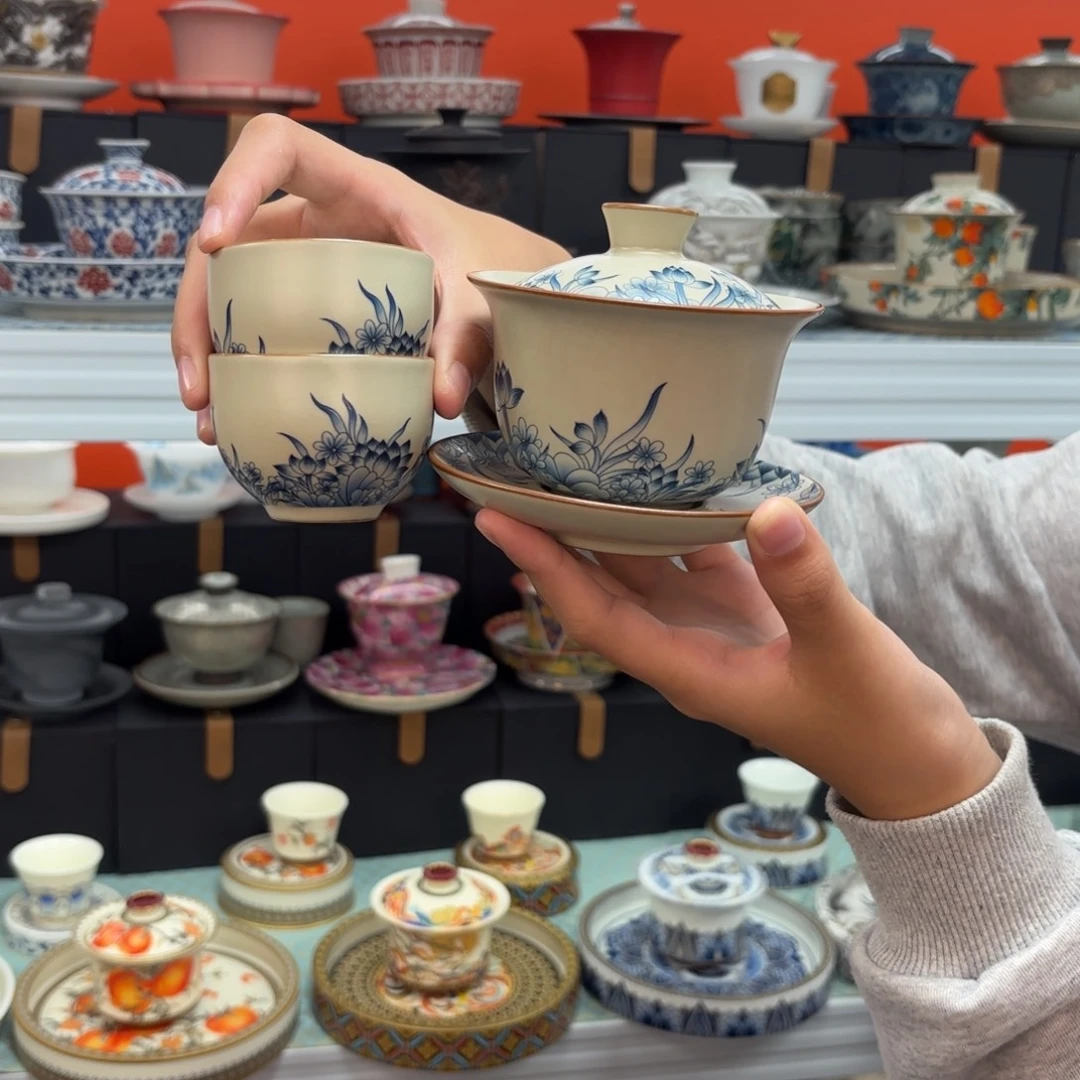 茶具是指由两件商品组合