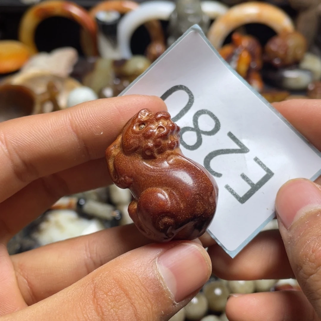 和田玉（糖玉）挂件未镶嵌