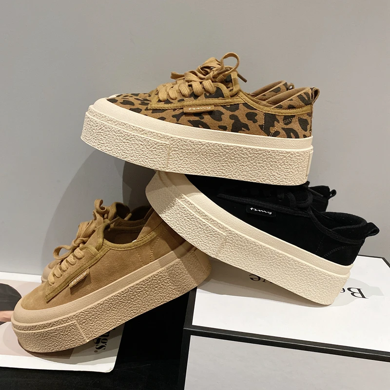 低帮厚底圆头运动鞋女2025年春季新款ins磨砂真皮豹纹休闲板鞋