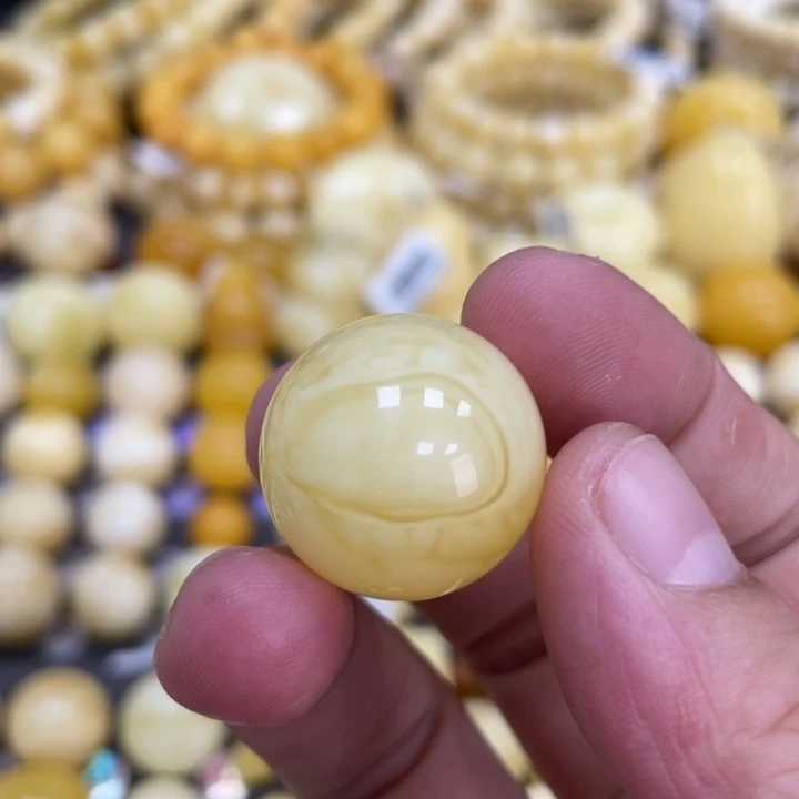 蜜蜡未镶嵌裸石21mm