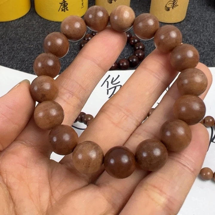 木檀香供奉料………………瑕疵