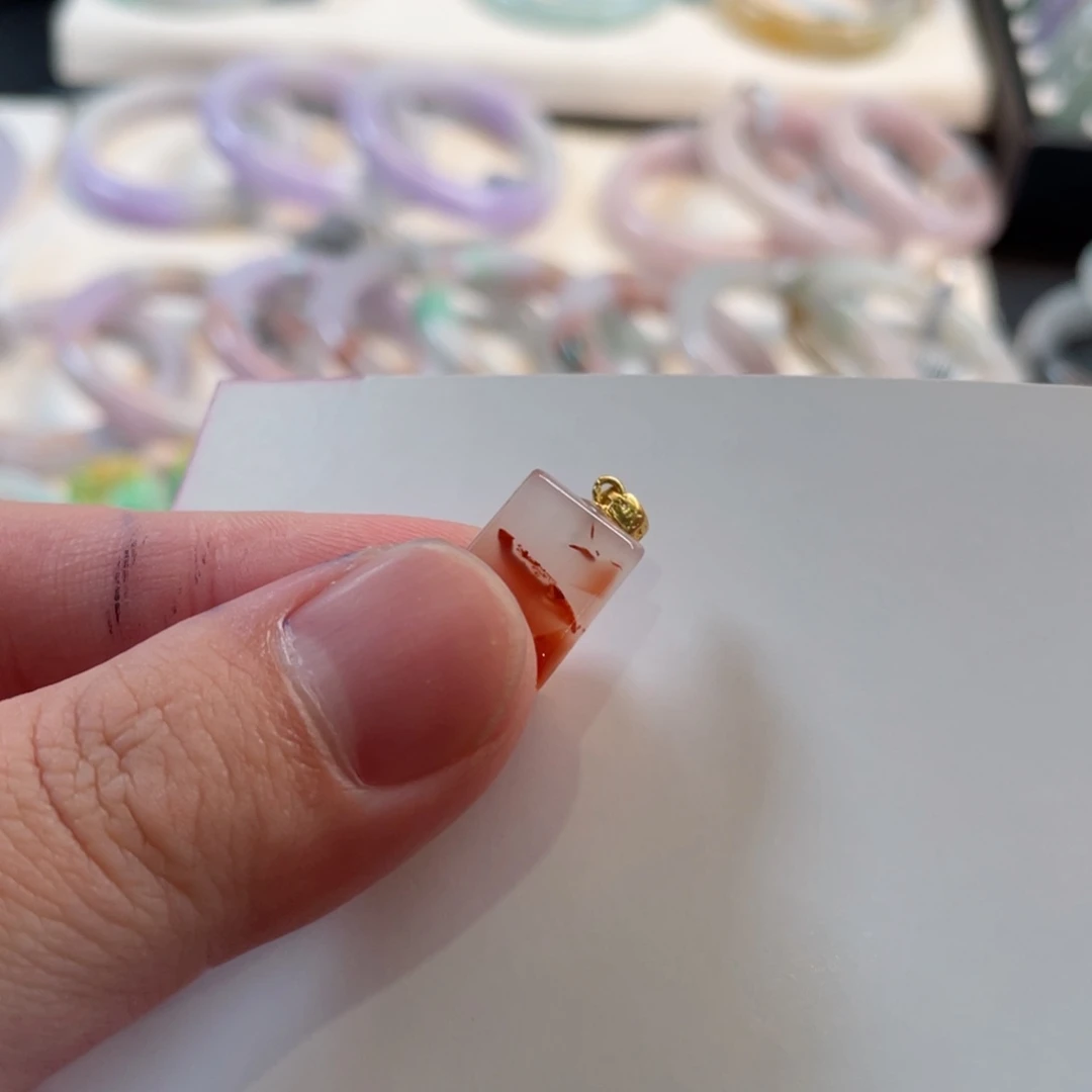毛***槑颈饰合金南红玛瑙吊坠