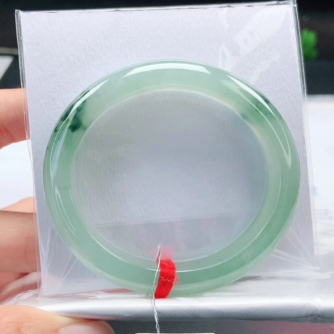 未镶嵌手镯（贵妃镯）翡翠55➕贵