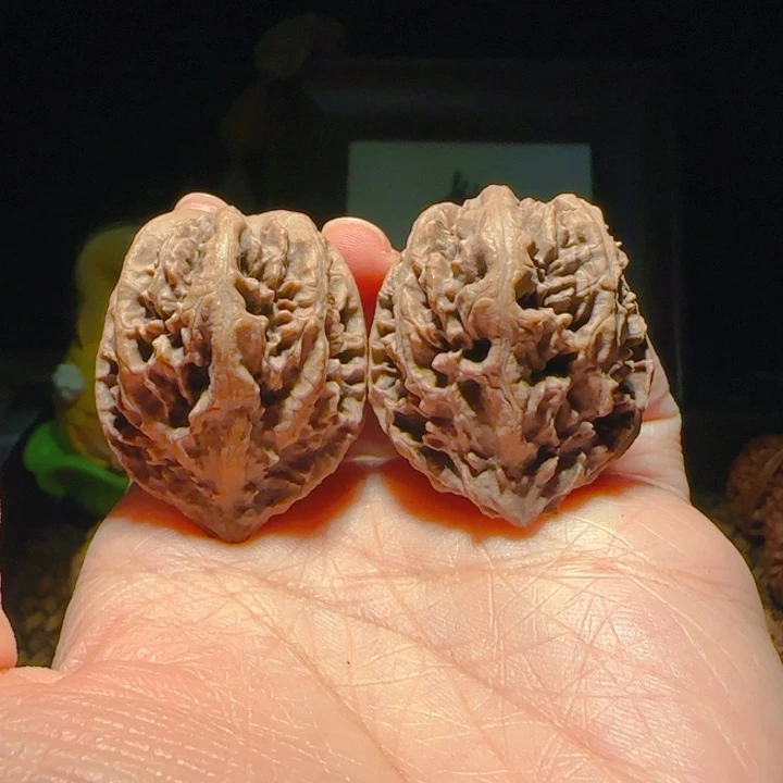 文玩核桃吊坠米子34