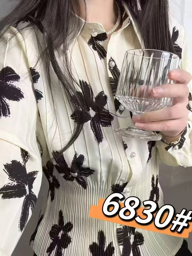 333#2025新款洋气印花长袖显瘦衬衫遮肉休闲百搭衬衫