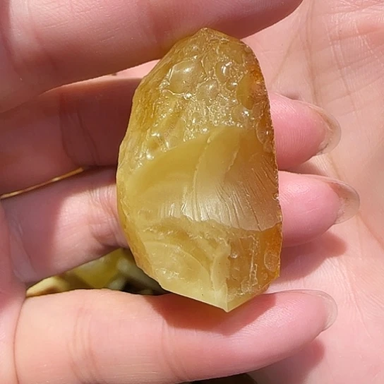 定制琥珀未镶嵌阿*蜜蜡