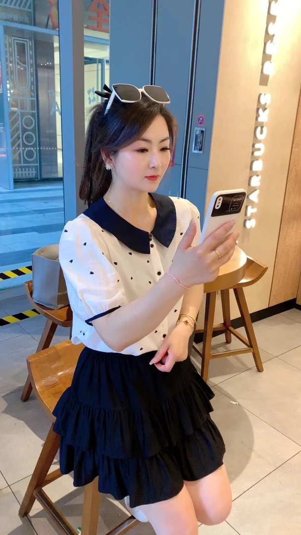 气质夏季减龄娃娃领法式小香风上衣泡泡袖甜美小众设计感衬衫