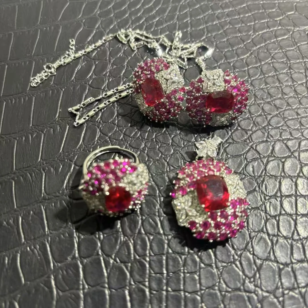 【高端定制】多样性发一件时尚设计吊坠TZSS-1812