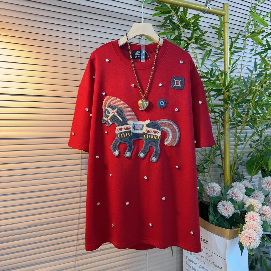 85305胖mm欧货时尚慵懒风重工订钻卡通小马减龄遮肉设计感短袖T恤