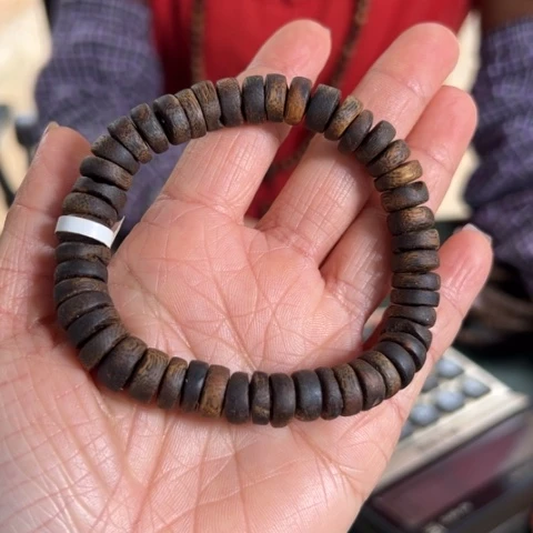 沉香手串白棋留疤沉水13克卡0.9多样性发1条