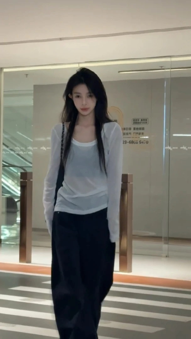 2025新款韩系松弛感白色长袖罩衫上衣搭配藏青色休闲阔腿裤两件套