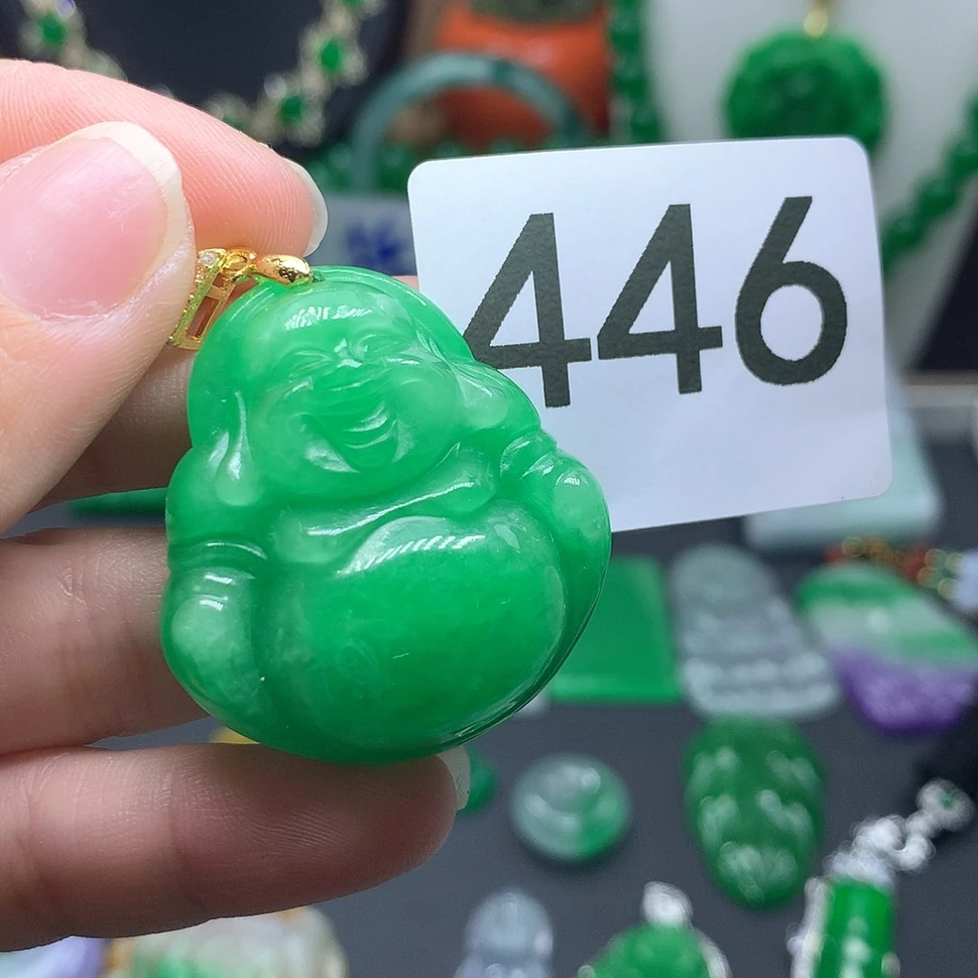 翡翠颈饰未镶嵌翡翠