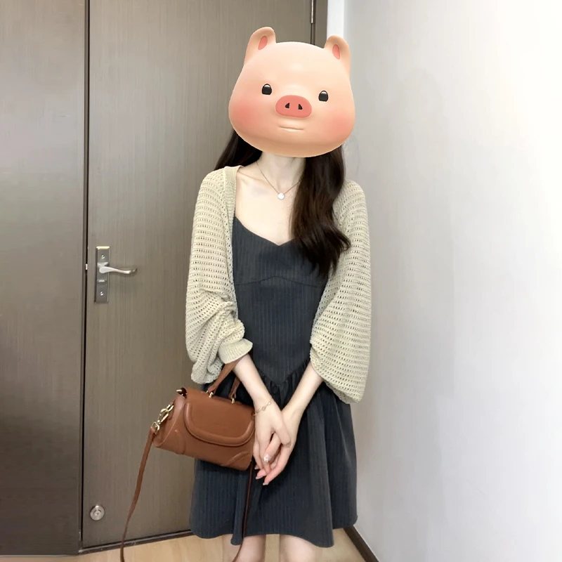 C638法式设计感吊带连衣裙女2024新款小个子海边度假今年流行短裙