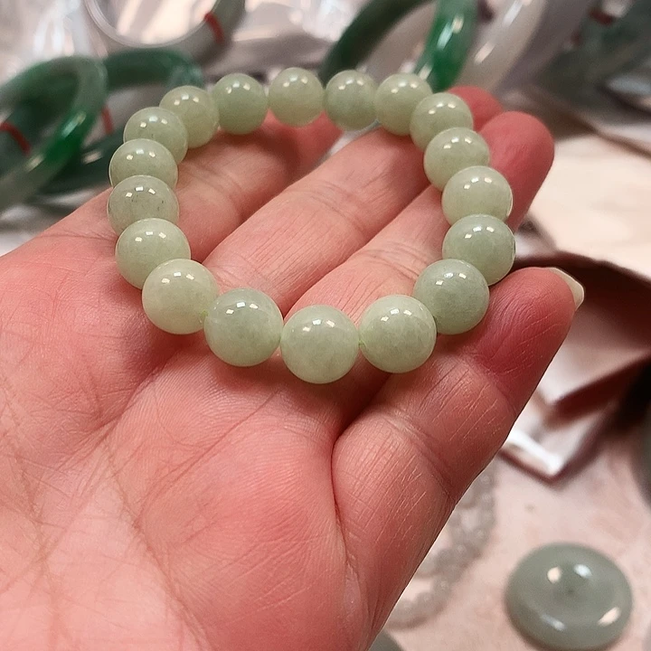 翡翠未镶嵌手镯缅甸翡翠手镯