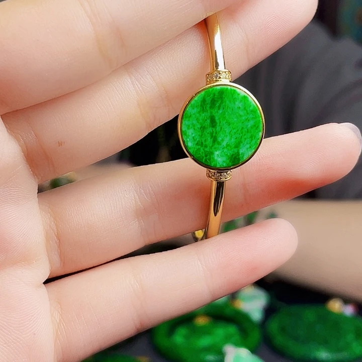 翡翠银S925镶嵌颈饰多样性