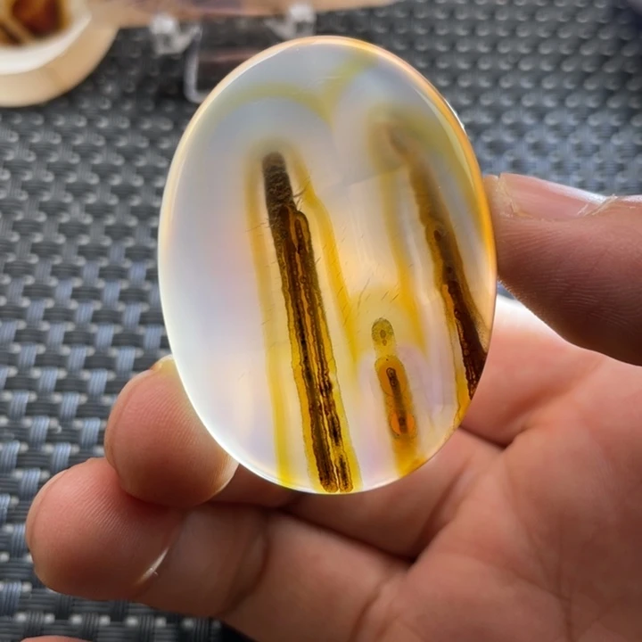 未镶嵌颈饰玛瑙/玉髓浩*