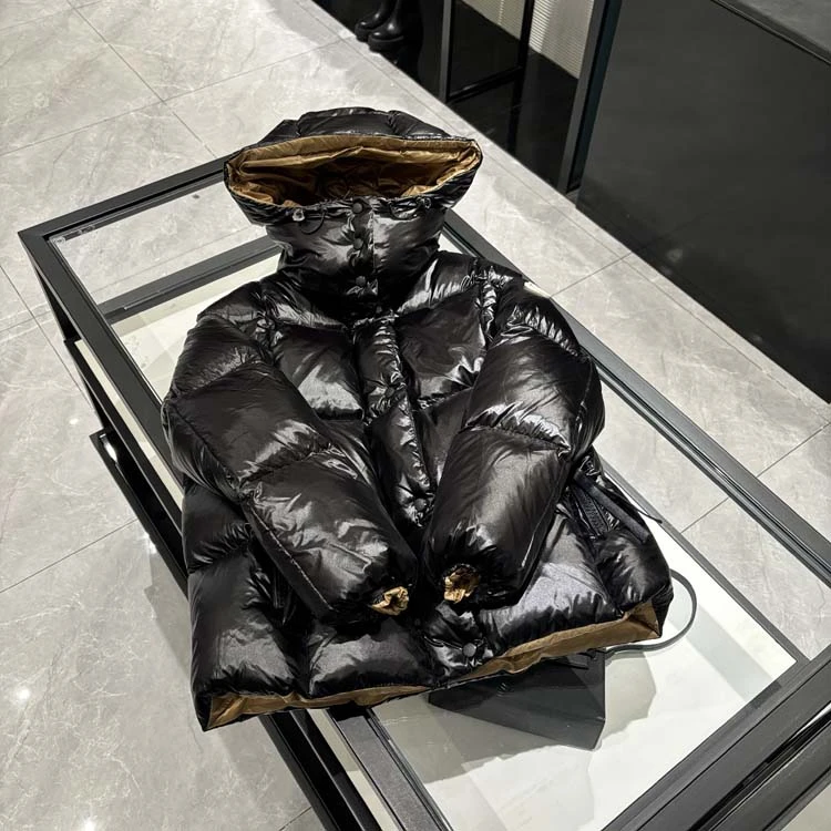 25年春装新款女装 时尚黑色亮面黑金面包冬季外套-24Y006