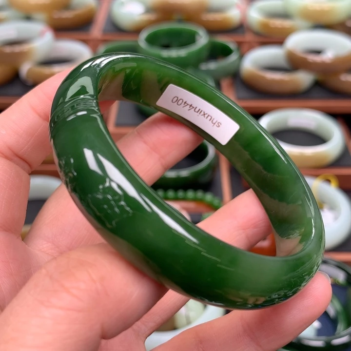 和田玉（碧玉）手镯未镶嵌61