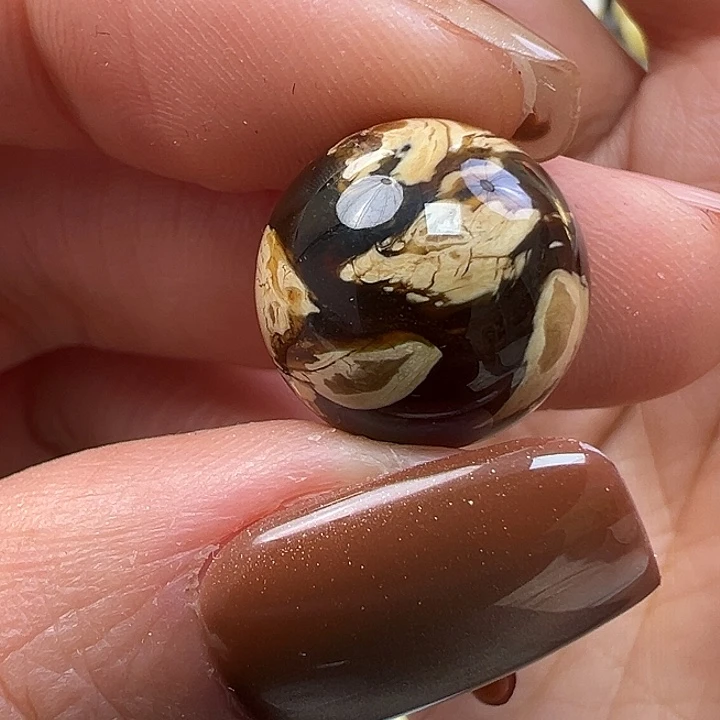 蜜蜡未镶嵌珠宝奇石