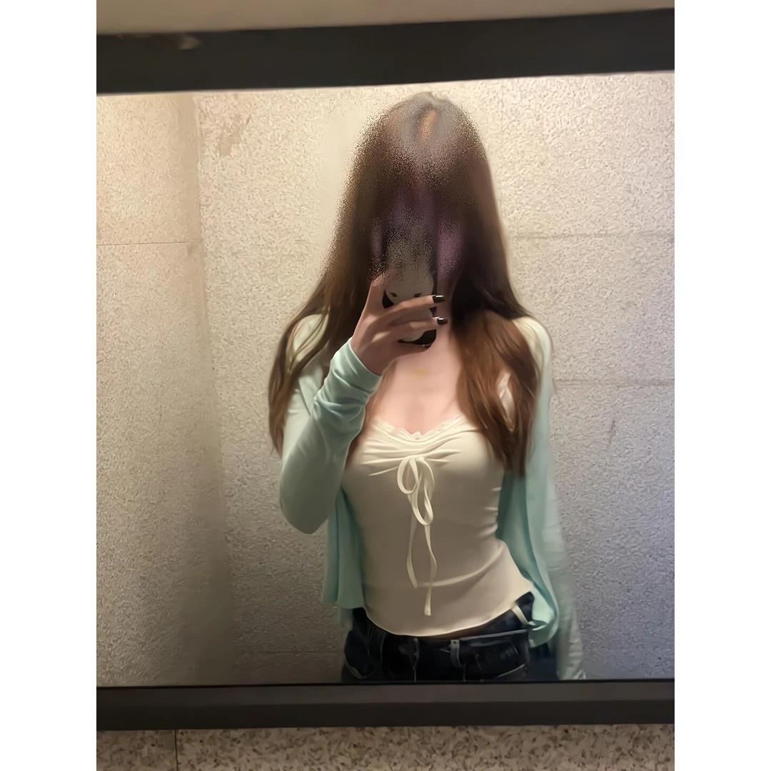 时尚长袖开衫内搭蕾丝吊带背心两件套直筒宽松休闲阔腿裤牛仔裤女