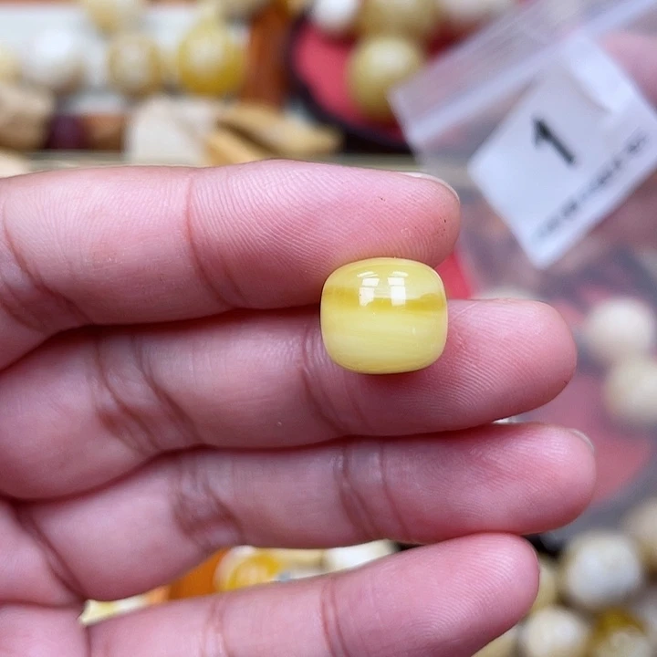 蜜蜡未镶嵌珠宝奇石微瑕12