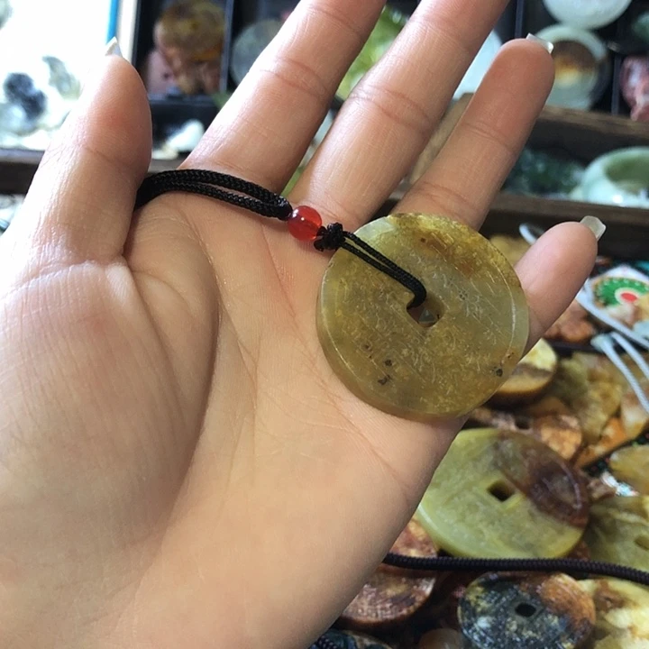 岫玉未镶嵌岫玉挂件