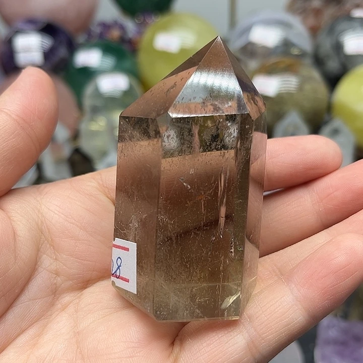 未镶嵌珠宝半成品水晶135克茶水晶柱