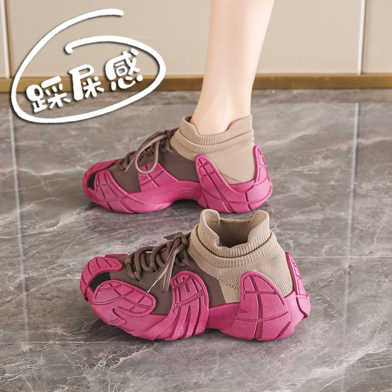 丑萌运动鞋女款2025春季新款踩屎感登山鞋高级感百搭防滑袜子潮鞋