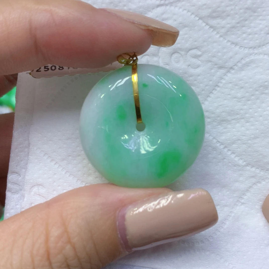 颈饰18K金镶嵌翡翠