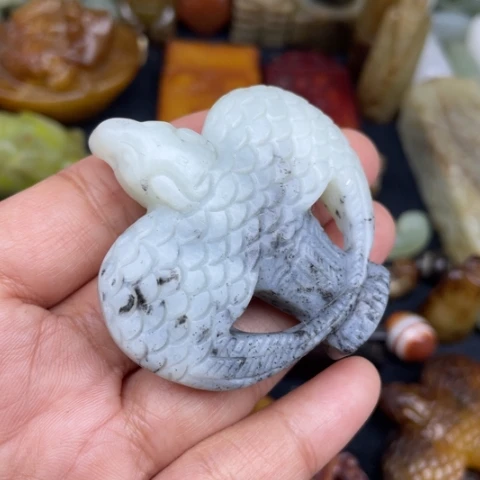 蛇纹石玉未镶嵌颈饰45