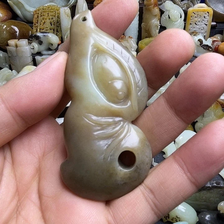 颈饰未镶嵌和田玉