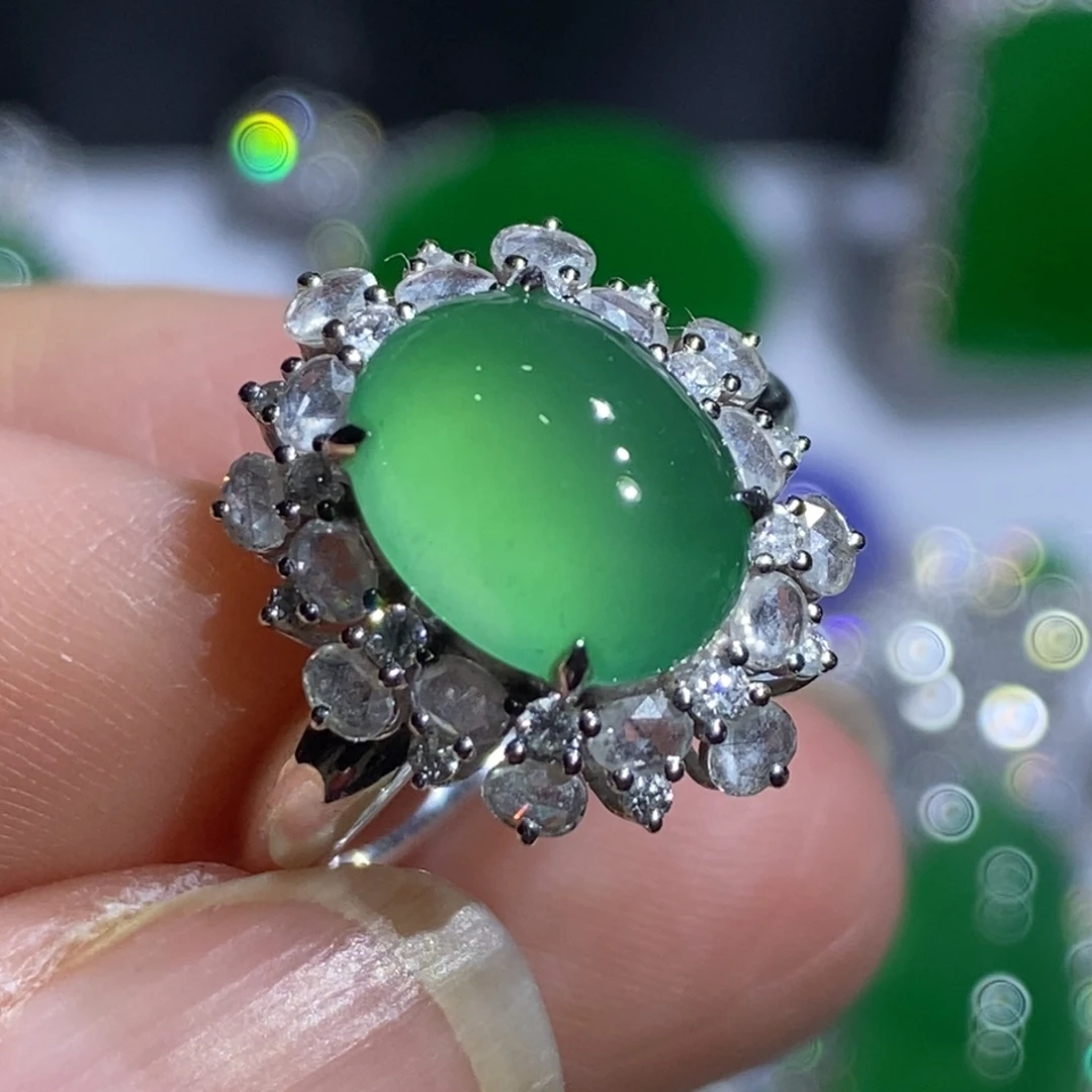 翡翠18K金镶嵌戒指戒指