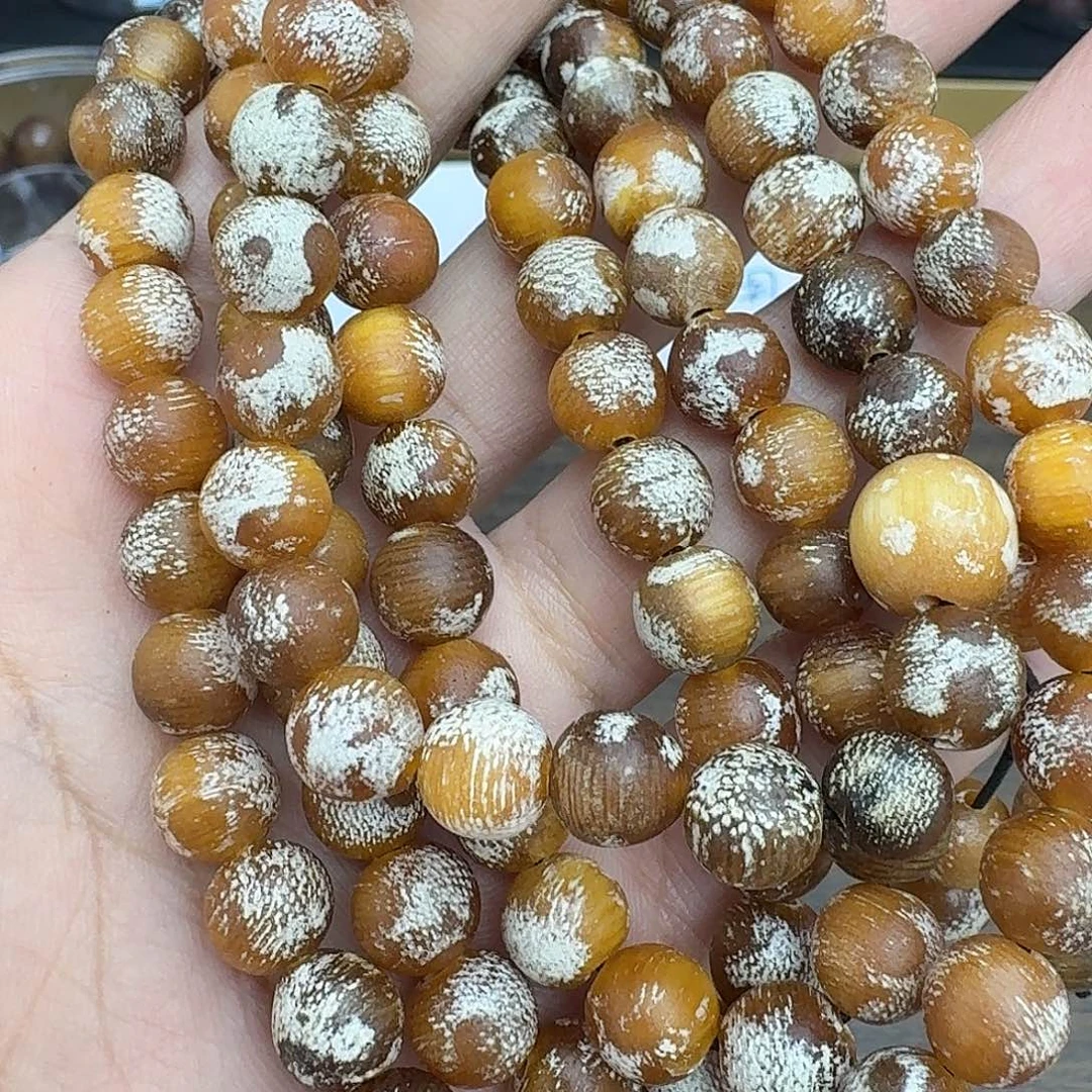 沉香碎屑沉香昆仑梅格070