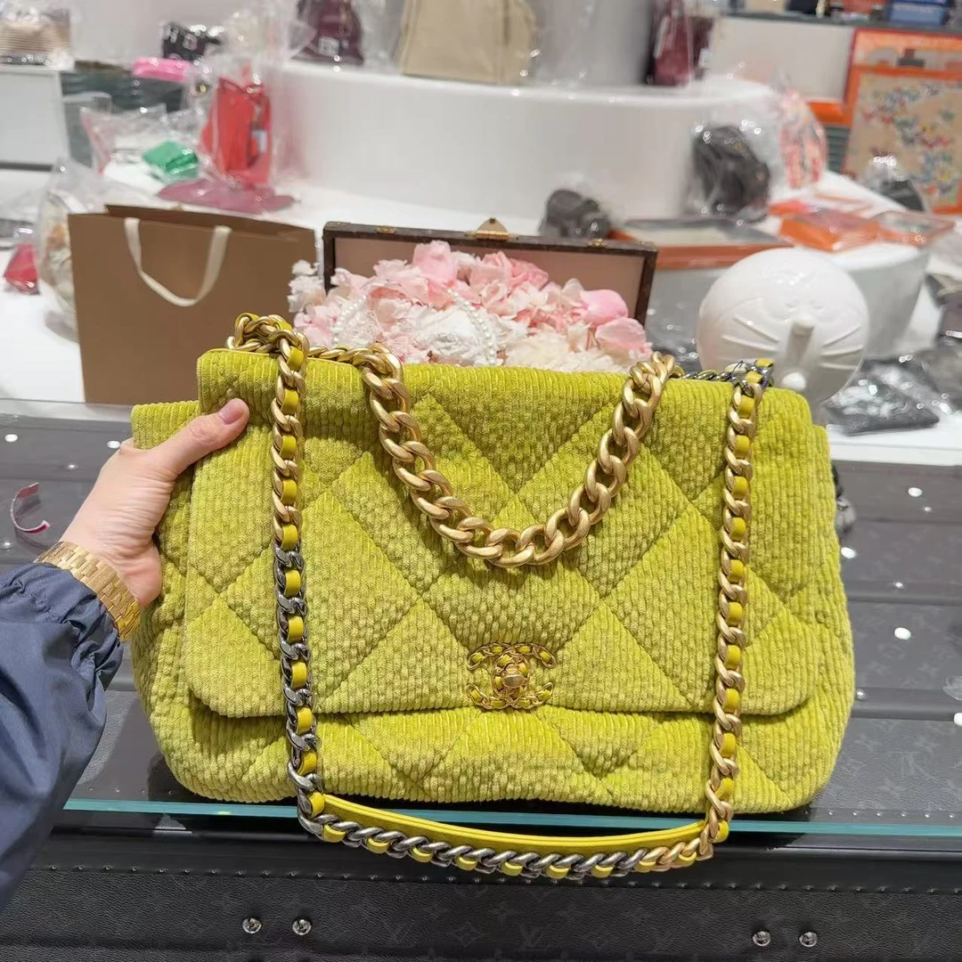 99新 Chanel/香奈儿 70 19Bag 灯芯绒淡绿色尺寸36×25