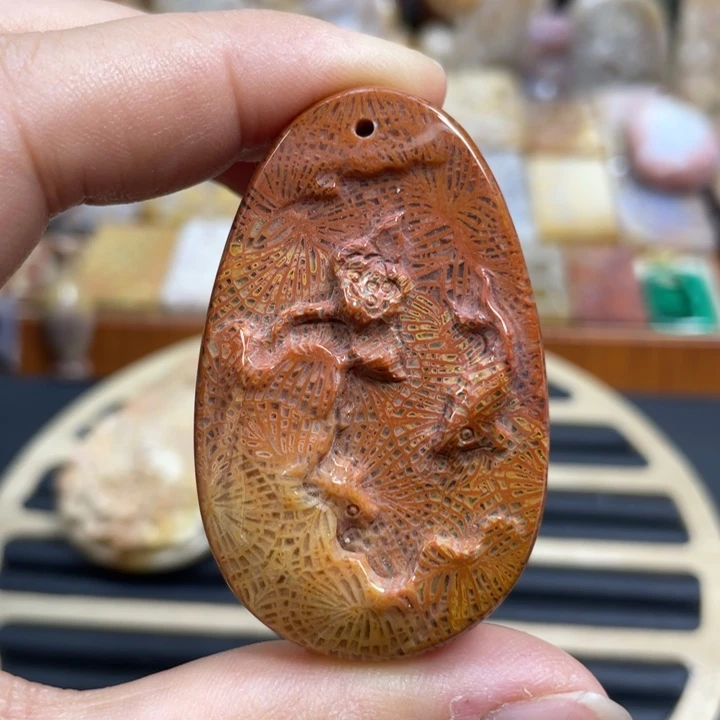 硅化玉未镶嵌颈饰200